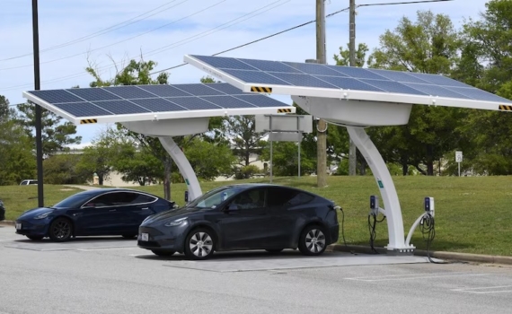 Шапошников: Москва превратится в промкластер по производству электромобилей Шапошников: Москва превратится в промкластер по производству электромобилей
