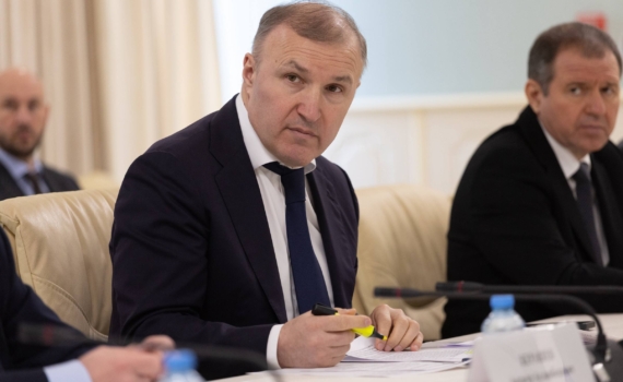 Глава Адыгеи: в регионе реализуется весь комплекс мер поддержки семей с детьми Глава Адыгеи: в регионе реализуется весь комплекс мер поддержки семей с детьми