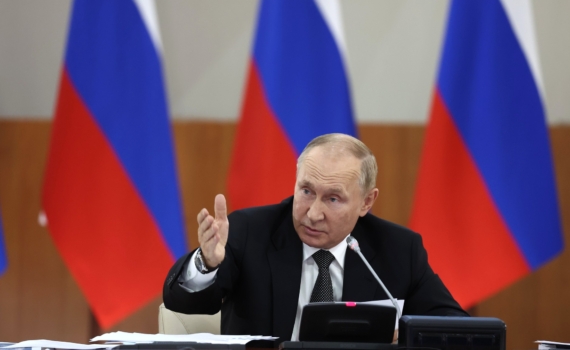 Все искали в словах Путина угрозы Европе, но услышали главное предупреждение для самих россиян Все искали в словах Путина угрозы Европе, но услышали главное предупреждение для самих россиян
