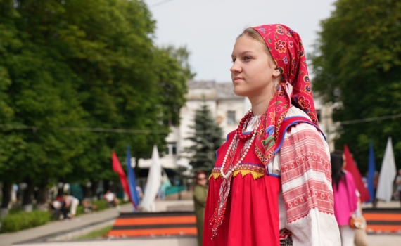 Никакой социалки без ассимиляции: как предлагают изменить правила для мигрантов в России Никакой социалки без ассимиляции: как предлагают изменить правила для мигрантов в России